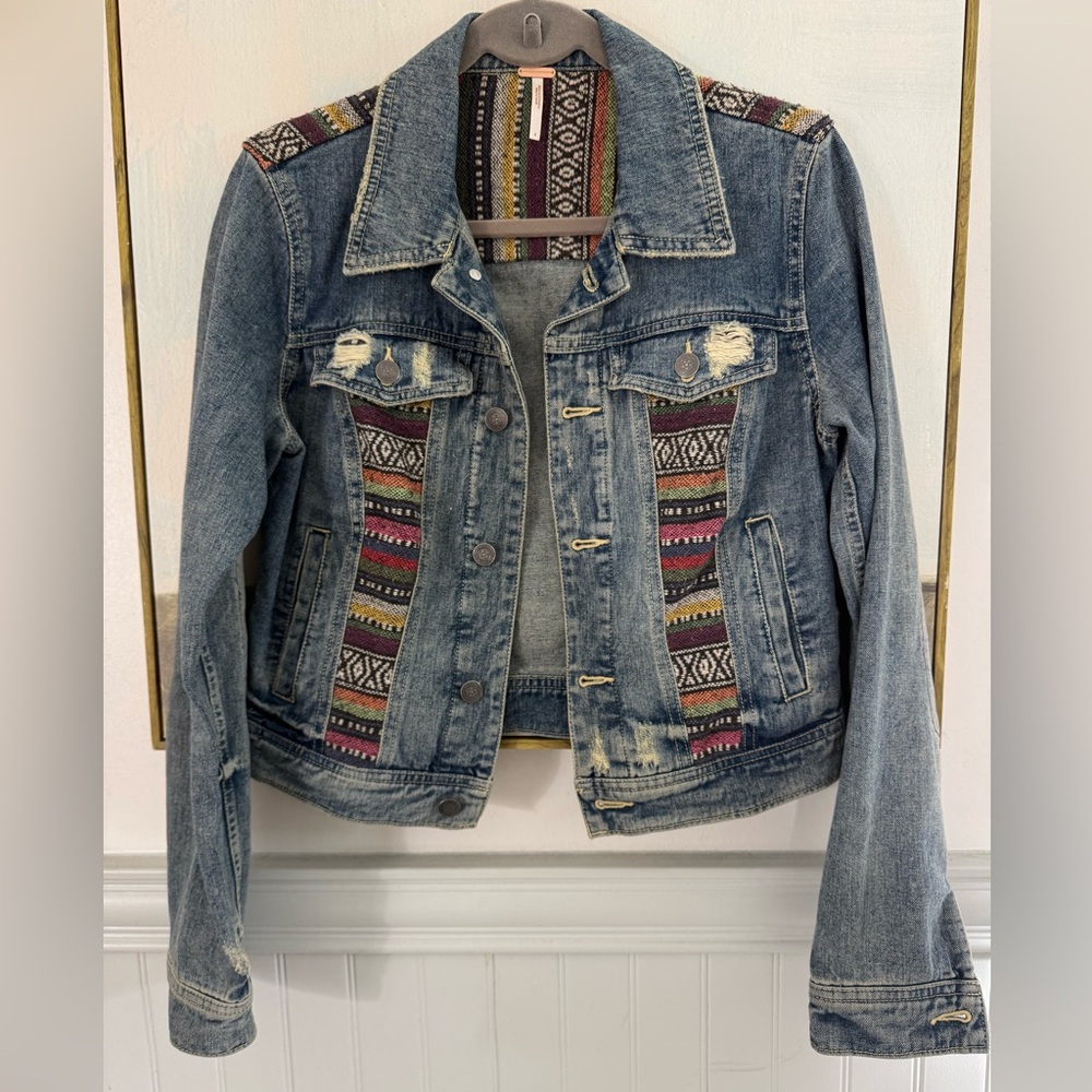 FREE PEOPLE Aztec Jean Jacket Stretch Paneled Bohemian Size 4 - Picture 2 of 7